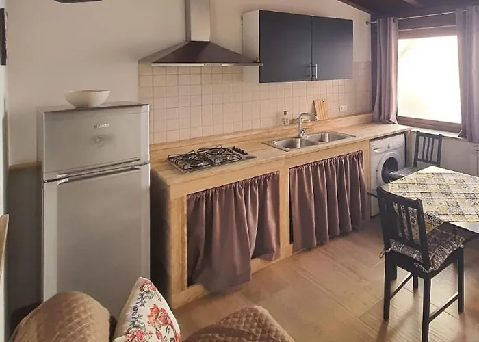 Casa Isola Di Eufemio Piano Terra