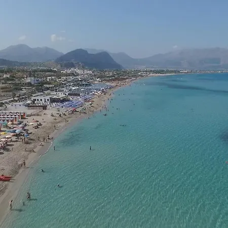Casa Isola Di Eufemio Piano Terra *