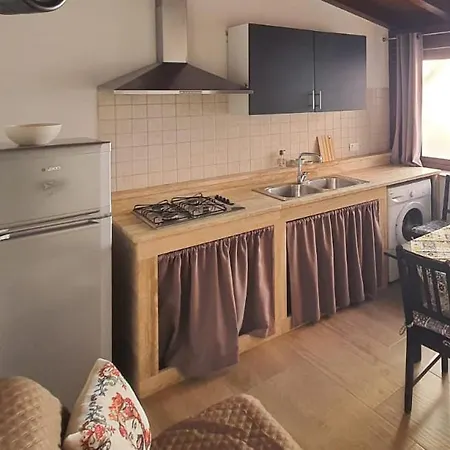 Casa Isola Di Eufemio Piano Terra