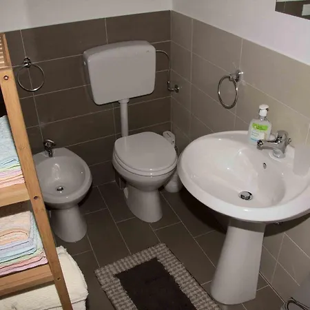 Casa Isola Di Eufemio Apartmán *